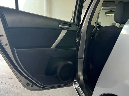 Used 2010 MAZDA MAZDA3 s Sport image 25