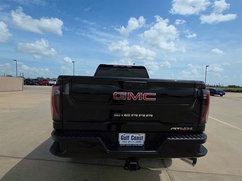 Used 2026 GMC Sierra 2500 AT4X AWD/4WD image 10