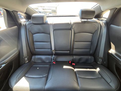 Used 2024 Chevrolet Malibu LT image 38