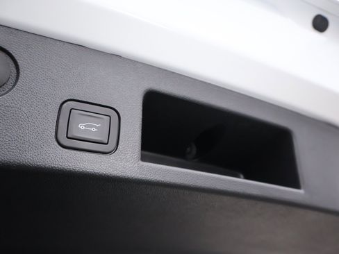 New 2026 Chevrolet Equinox LT w/ Convenience Package II image 22