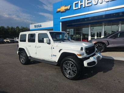 Used 2024 Jeep Wrangler High Altitude