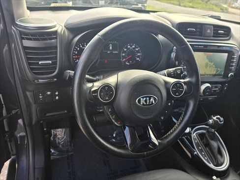 Used 2016 Kia Soul ! w/ Premium Package image 25