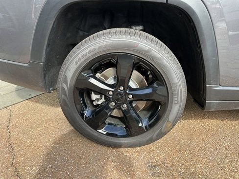 New 2025 Jeep Grand Cherokee L Limited w/ Luxury Tech Group II image 15