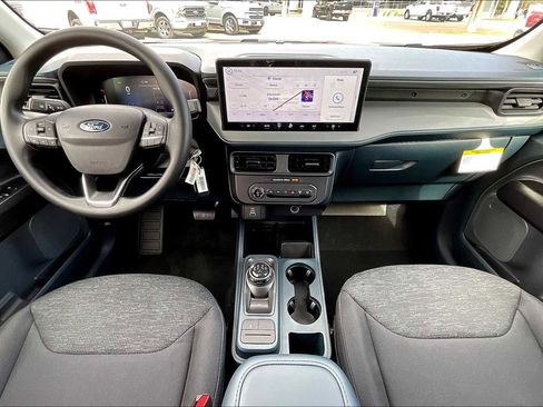 New 2025 Ford Maverick XL image 5