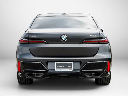 Used 2024 BMW 760i xDrive AWD/4WD image 7
