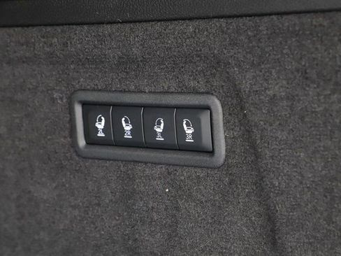 New 2024 Jeep Grand Wagoneer L 4WD w/ Convenience Group III image 9