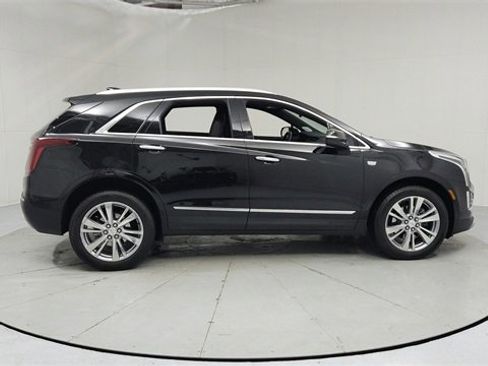 Certified 2024 Cadillac XT5 Premium Luxury w/ LPO, Floor Liner Package image 6