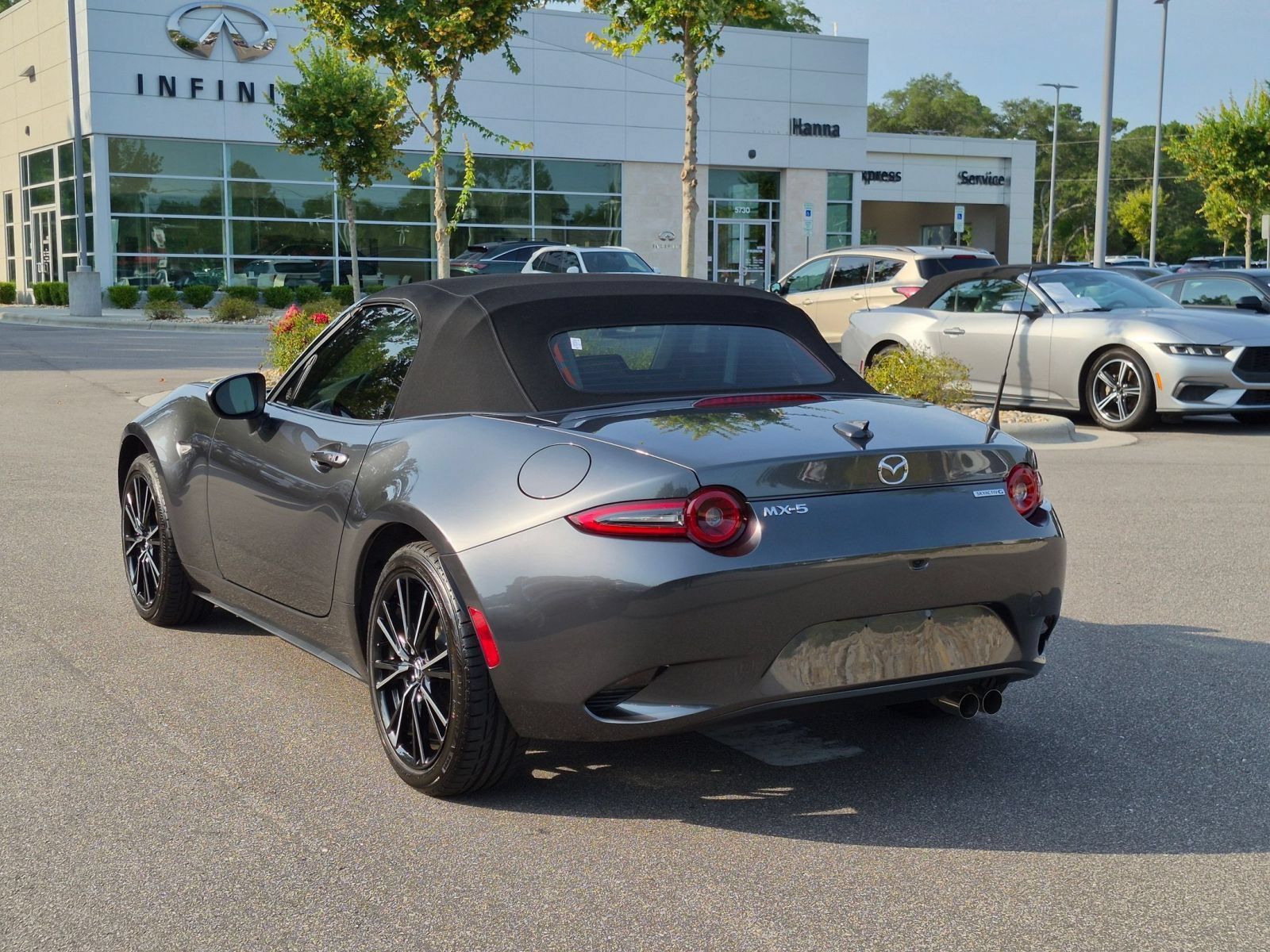 Used 2025 MAZDA MX-5 Miata Grand Touring w/ Weather Package RWD image 5