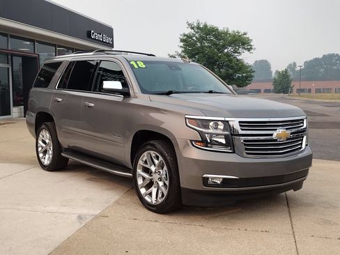 Used 2018 Chevrolet Tahoe Premier AWD/4WD image 17