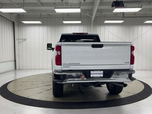 Used 2023 Chevrolet Silverado 2500 LTZ w/ Gooseneck/5TH Wheel Package image 7