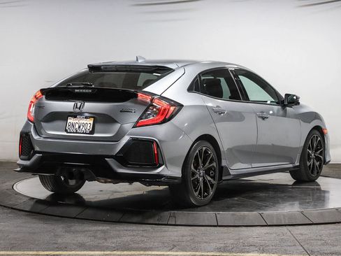 Used 2019 Honda Civic Sport Touring image 4