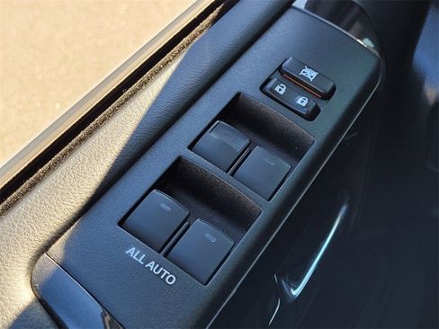 Used 2021 Toyota 4Runner TRD Off-Road image 22