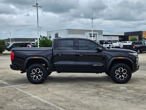 Used 2025 GMC Canyon AT4 w/ AT4X Package image 2