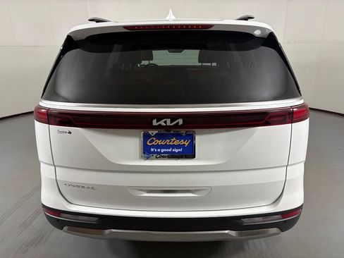Used 2024 Kia Carnival SX Prestige FWD image 7