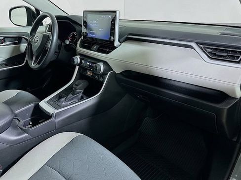 Used 2022 Toyota RAV4 XLE w/ Convenience Package AWD/4WD image 30