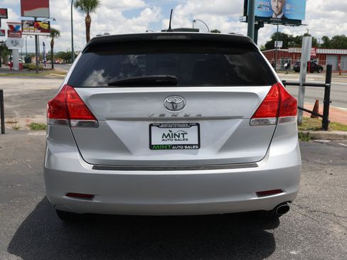 Used 2011 Toyota Venza FWD image 11
