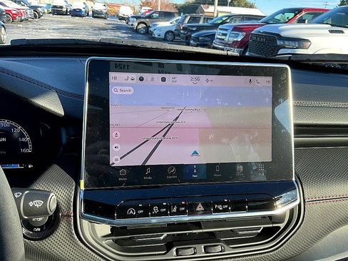 New 2026 Jeep Compass Trailhawk w/ Sun, Sound & Navigation Group image 24