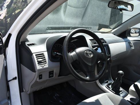 Used 2011 Toyota Corolla FWD image 14