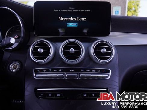 Used 2022 Mercedes-Benz GLC 300 4MATIC Coupe image 93
