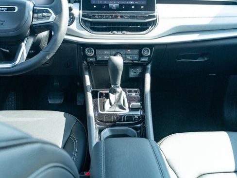 New 2026 Jeep Compass Limited AWD/4WD image 33