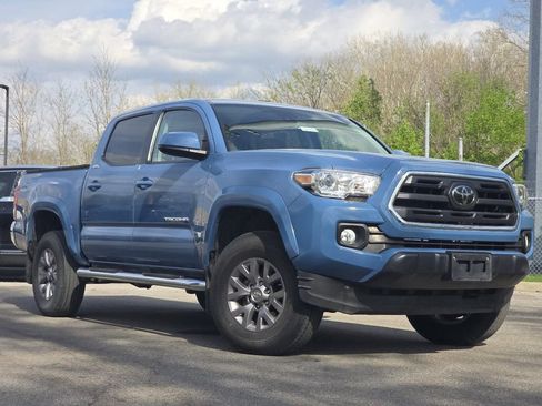 Used 2019 Toyota Tacoma SR5 image 2