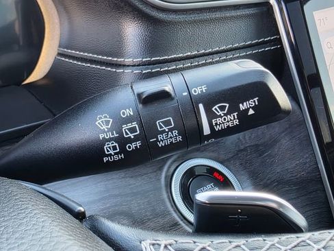 Used 2021 Jeep Grand Cherokee L Limited w/ Luxury Tech Group II image 33