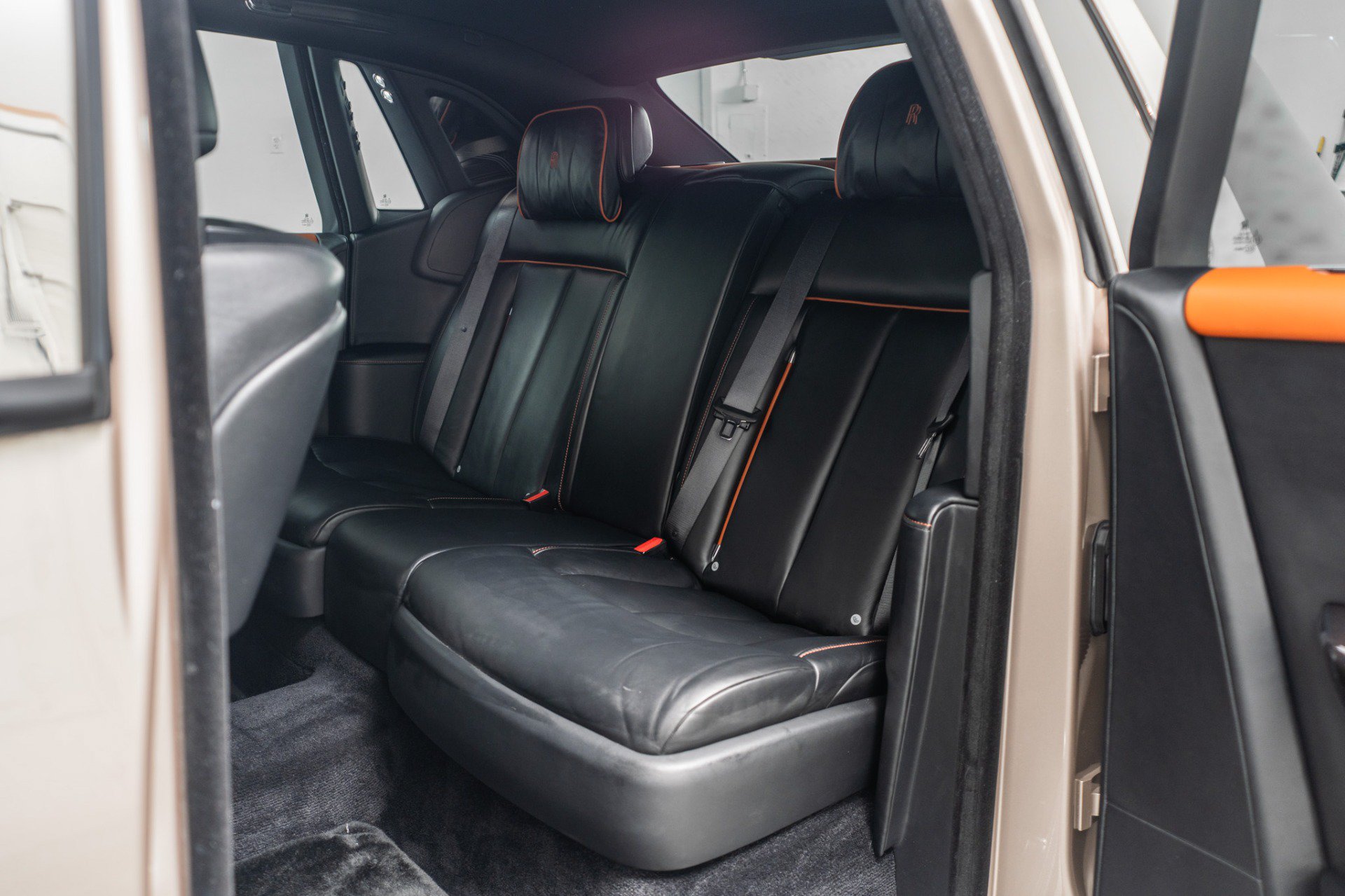 Used 2019 Rolls-Royce Phantom Sedan RWD image 16