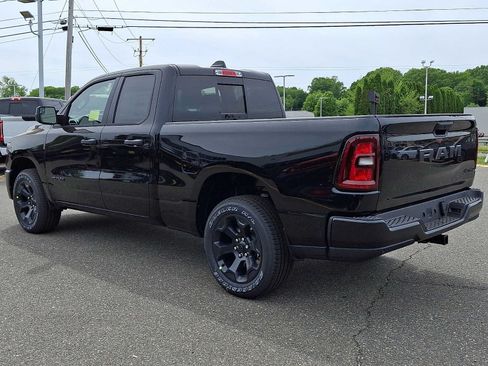 New 2026 RAM 1500 Express AWD/4WD image 3