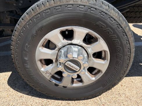 Used 2024 Ford F250 XLT w/ FX4 Off-Road Package AWD/4WD image 24