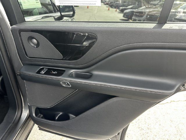 Certified 2025 Lincoln Aviator Reserve w/ Illumination Package AWD/4WD image 41