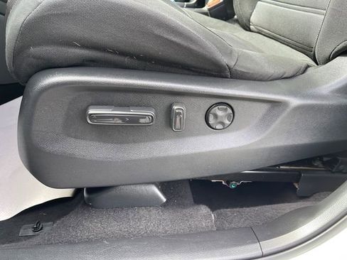 Used 2017 Honda CR-V EX image 19