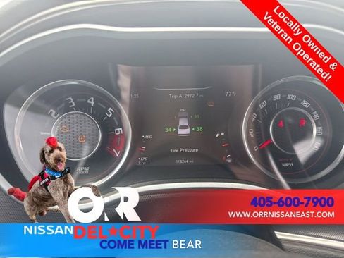 Used 2016 Dodge Challenger SRT w/ Technology Group RWD image 4