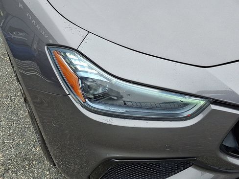 Certified 2018 Maserati Ghibli S GranSport Q4 image 9