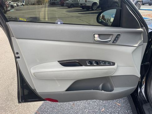 Used 2016 Kia Optima EX image 31