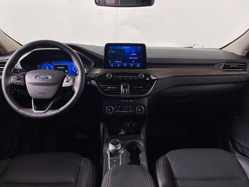 Used 2020 Ford Escape Titanium FWD image 14