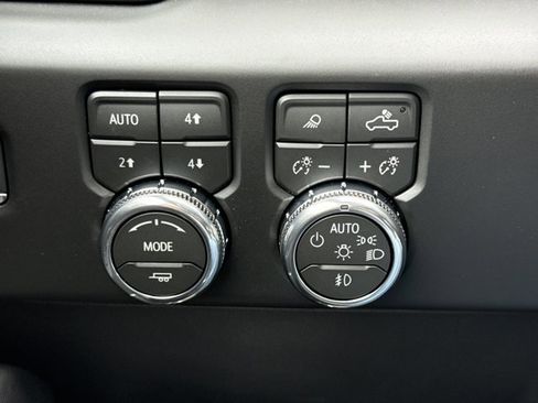 New 2026 GMC Sierra 1500 AT4X w/ LPO, Black Badging Package AWD/4WD image 26