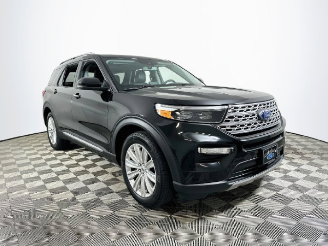 Used 2024 Ford Explorer Limited w/ Limited Technology Package RWD image 1
