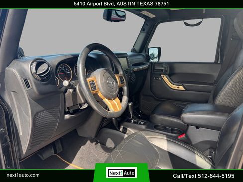 Used 2014 Jeep Wrangler Unlimited Sahara AWD/4WD image 17
