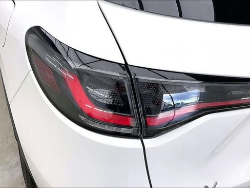 New 2027 Honda HR-V LX image 16