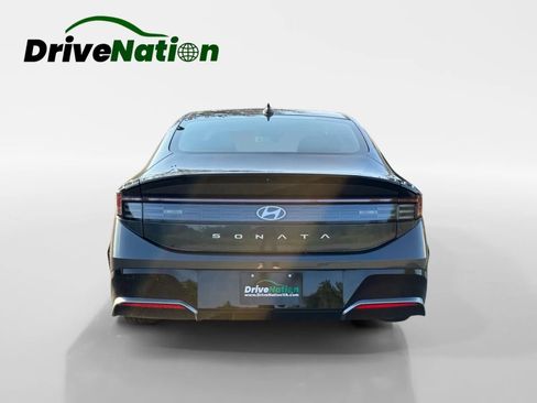 Used 2024 Hyundai Sonata SEL FWD image 6