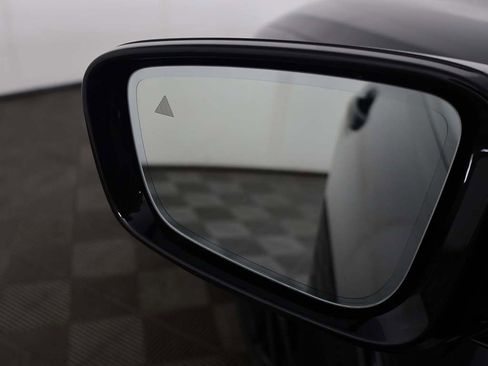 Used 2024 BMW 840i 840i w/ Comfort Seating Package image 33