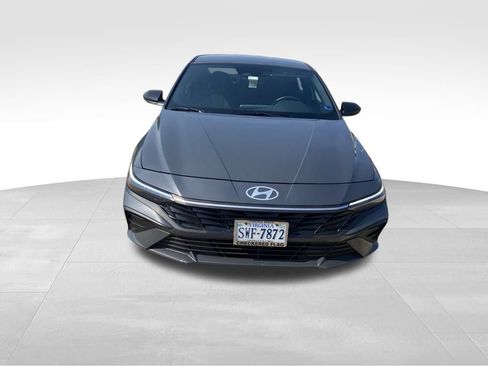 Used 2026 Hyundai Elantra Sport FWD image 5