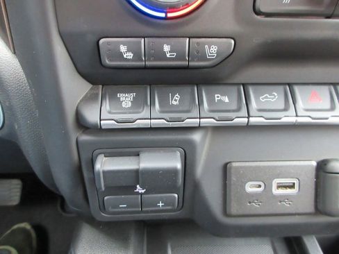 Certified 2022 Chevrolet Silverado 3500 High Country w/ Safety Package II image 35