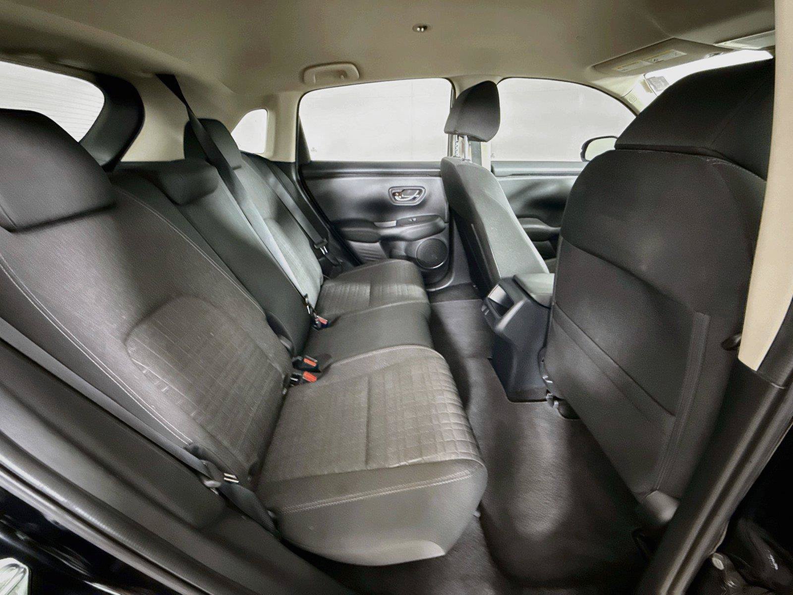 Used 2023 Honda HR-V LX image 25