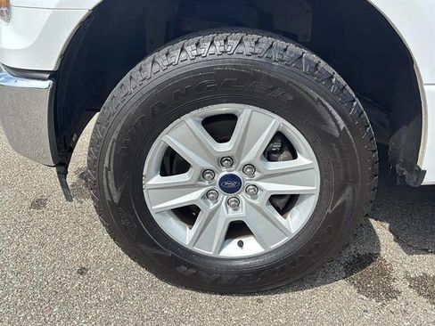 Used 2017 Ford F150 XLT w/ Equipment Group 301A Mid AWD/4WD image 10