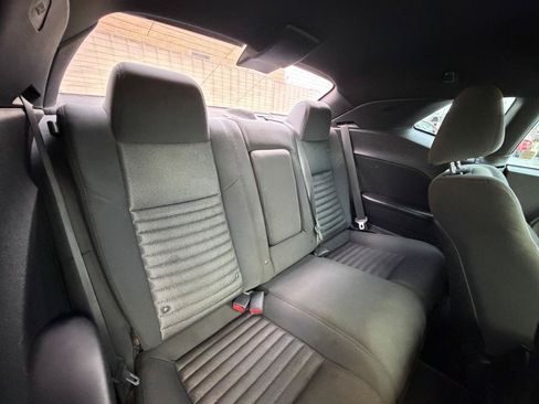 Used 2012 Dodge Challenger SXT RWD image 10