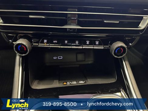 New 2026 Chevrolet Traverse Z71 w/ Driver Confidence Package AWD/4WD image 14