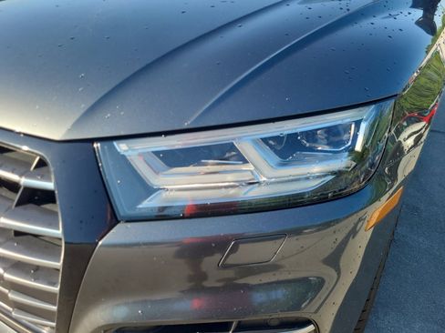 Used 2020 Audi Q5 e Prestige AWD/4WD image 30