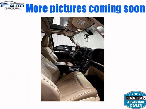 Used 2015 Lincoln Navigator 4WD w/ Equipment Group 101A Reserve image 3