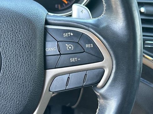 Used 2016 Jeep Grand Cherokee Limited image 31